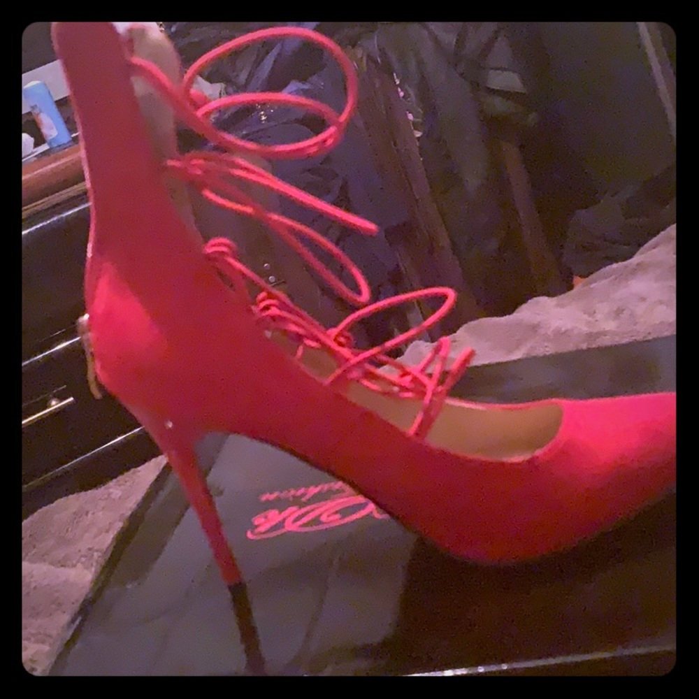 Fashion nova red pumps  sz 10
